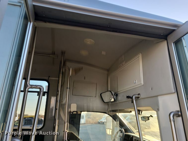 image for item DR7846 2016 Chevrolet Express  shuttle bus