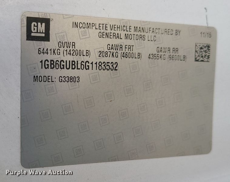 image for item DR7846 2016 Chevrolet Express  shuttle bus