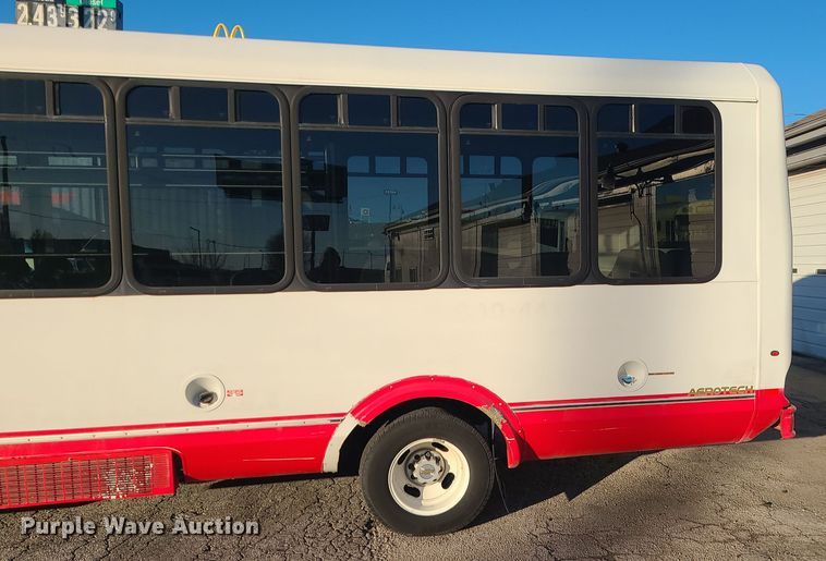 image for item DR7847 2013 Chevrolet Express  shuttle bus