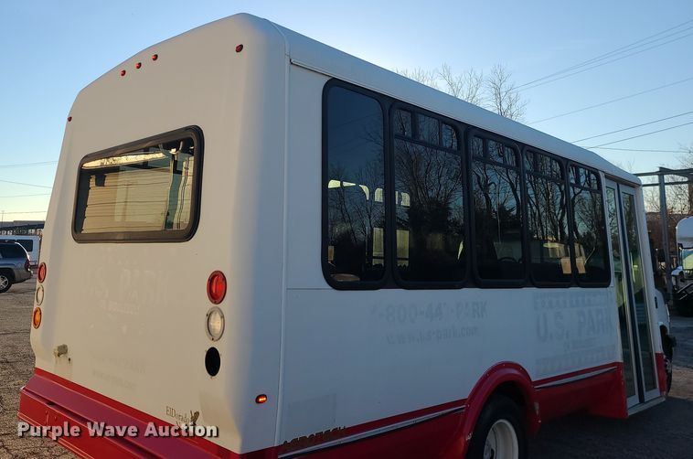 image for item DR7847 2013 Chevrolet Express  shuttle bus