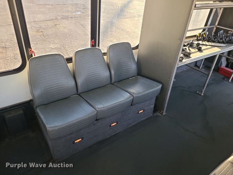 image for item DR7847 2013 Chevrolet Express  shuttle bus