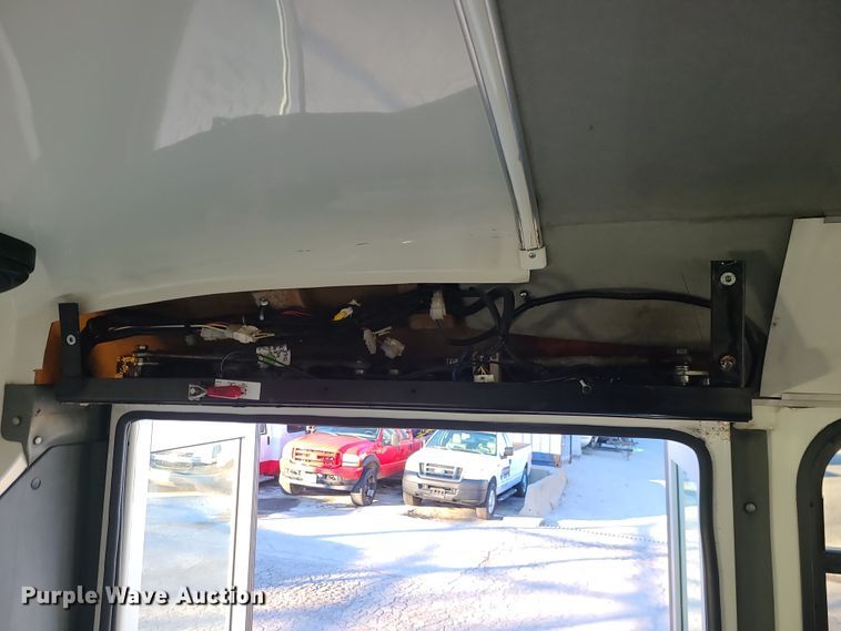 image for item DR7847 2013 Chevrolet Express  shuttle bus