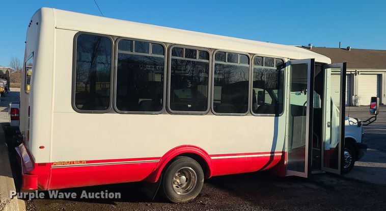 image for item DR7849 2013 Chevrolet Express  shuttle bus