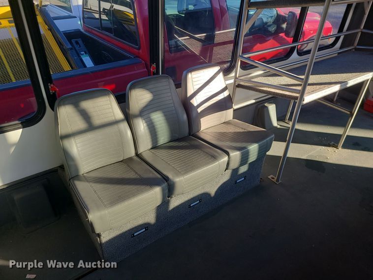 image for item DR7849 2013 Chevrolet Express  shuttle bus