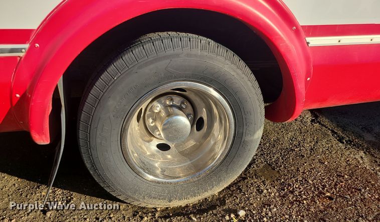 image for item DR7849 2013 Chevrolet Express  shuttle bus