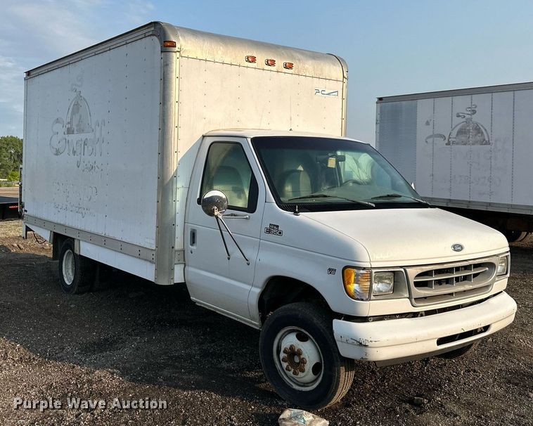 image for item DS6432 1998 Ford E350  box truck