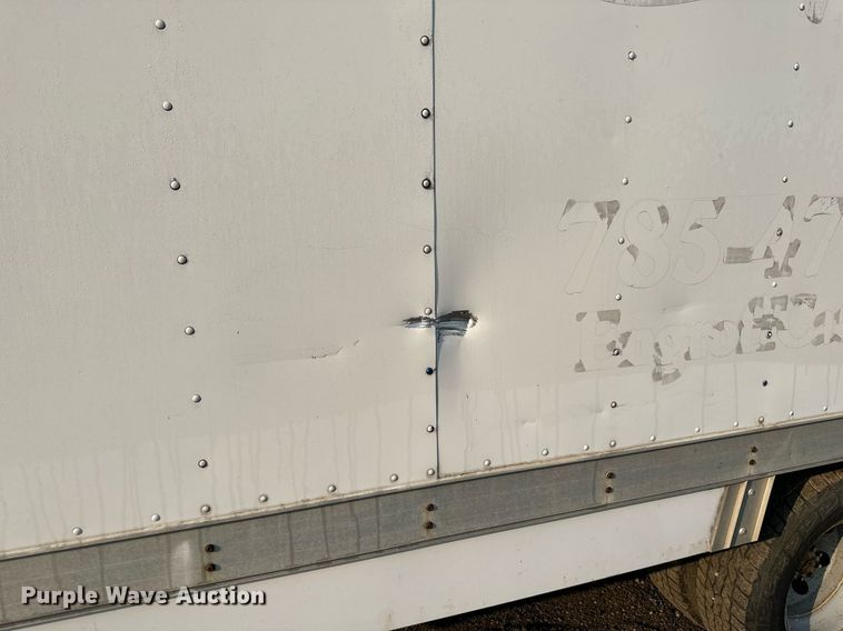 image for item DS6432 1998 Ford E350  box truck