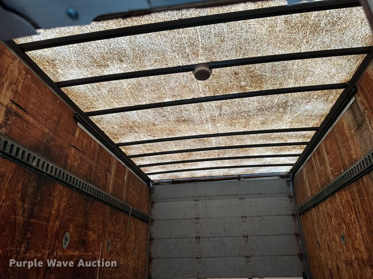 image for item DS6432 1998 Ford E350  box truck