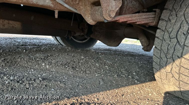 image for item DS6432 1998 Ford E350  box truck