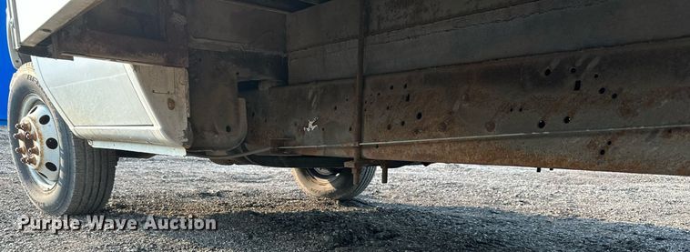 image for item DS6432 1998 Ford E350  box truck