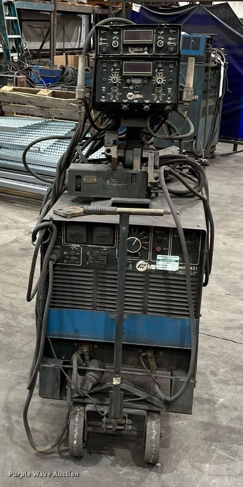 image for item EI0576 Miller Deltaweld 451  welder