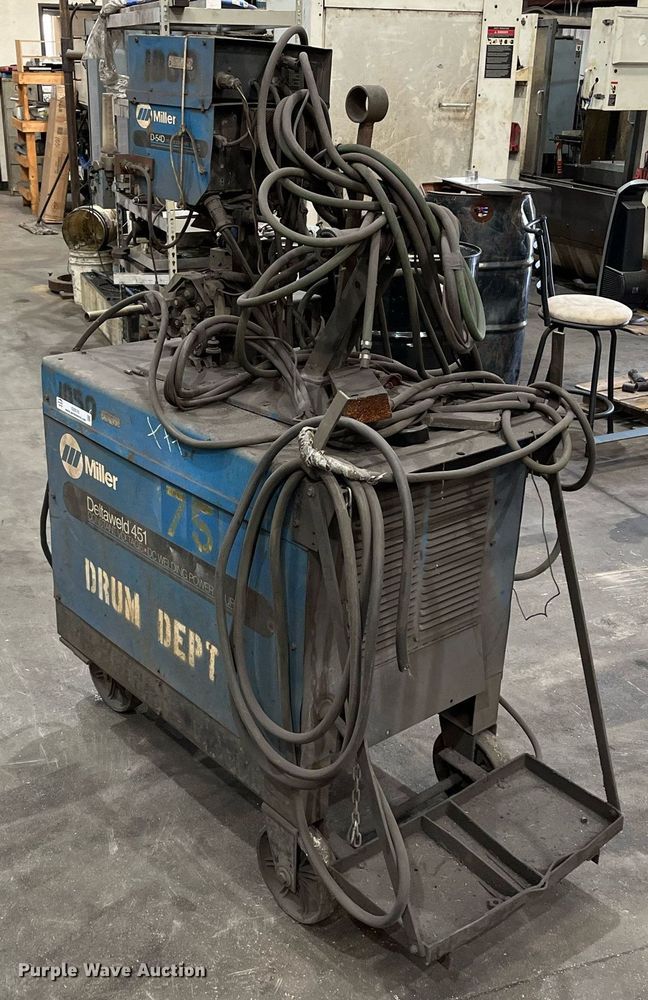 image for item EI0576 Miller Deltaweld 451  welder