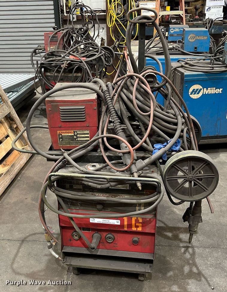 image for item EI0578 Lincoln Idealarc CV-300  welder