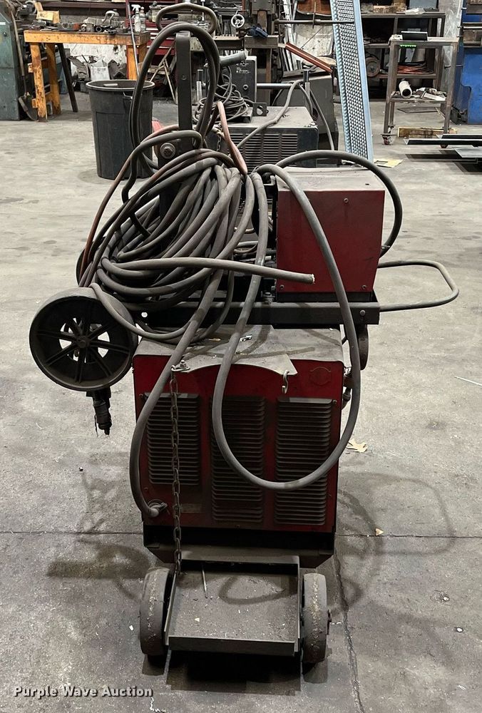 image for item EI0578 Lincoln Idealarc CV-300  welder