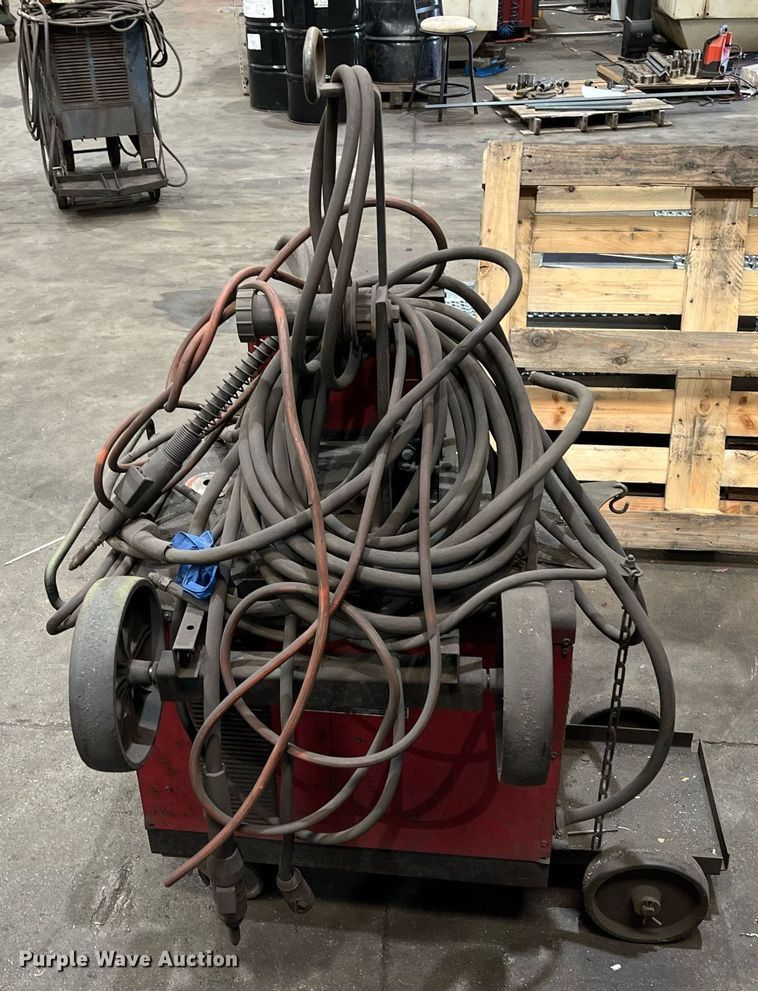 image for item EI0578 Lincoln Idealarc CV-300  welder