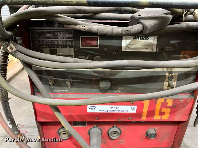image for item EI0578 Lincoln Idealarc CV-300  welder