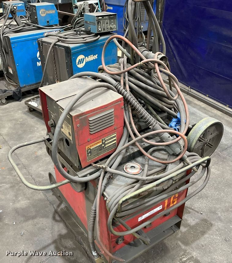 image for item EI0578 Lincoln Idealarc CV-300  welder