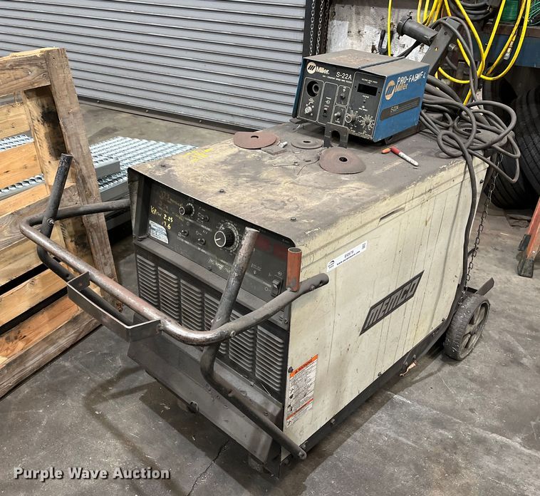 image for item EI0579 Memco CV/CC-652  welder
