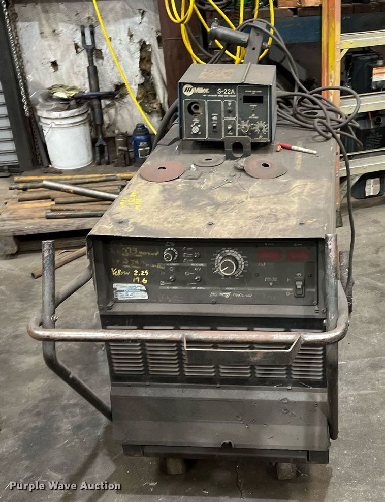 image for item EI0579 Memco CV/CC-652  welder