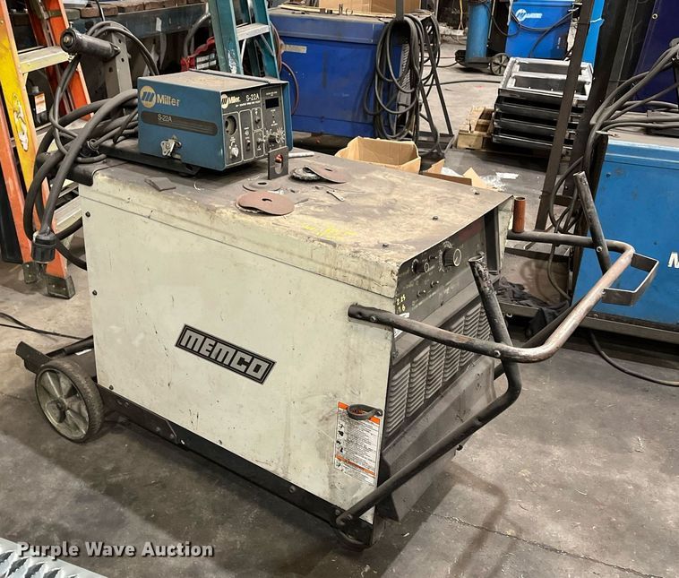 image for item EI0579 Memco CV/CC-652  welder