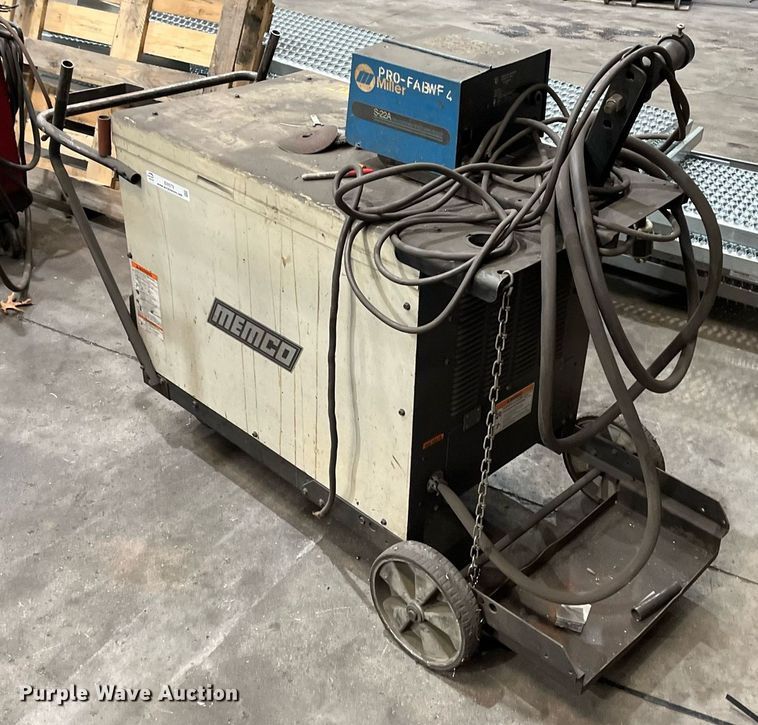 image for item EI0579 Memco CV/CC-652  welder