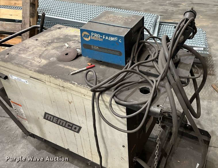 image for item EI0579 Memco CV/CC-652  welder