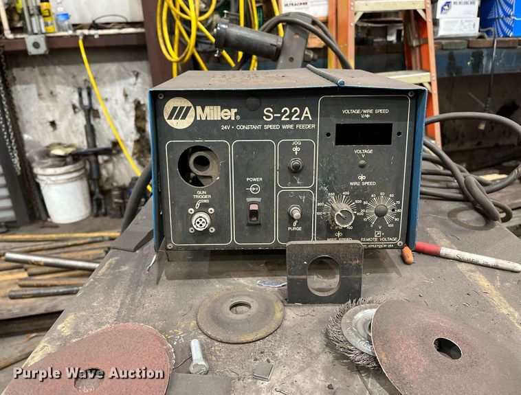 image for item EI0579 Memco CV/CC-652  welder