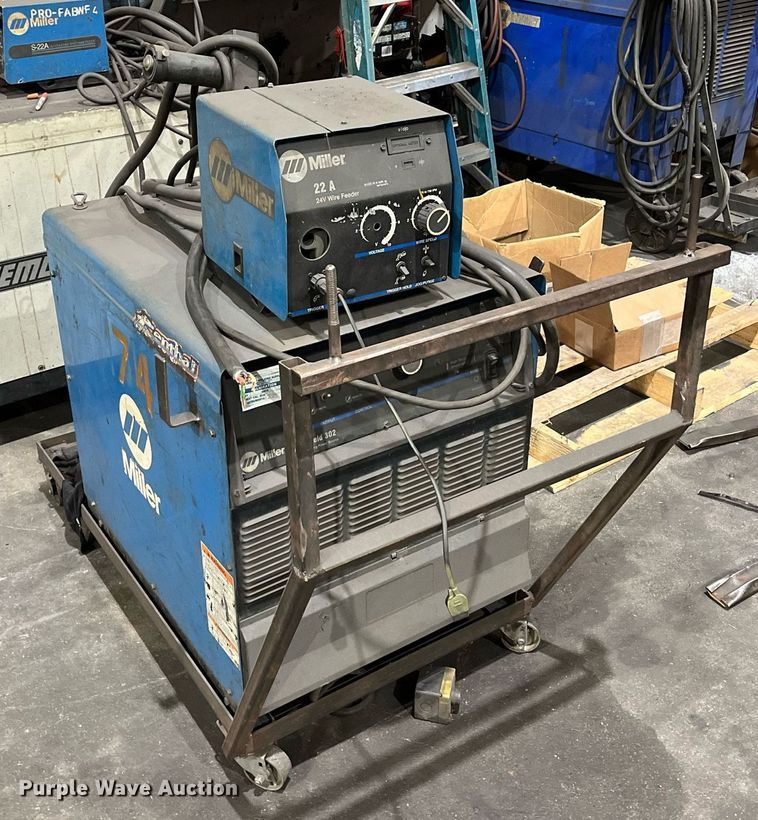 image for item EI0580 Miller Deltaweld 302  welder