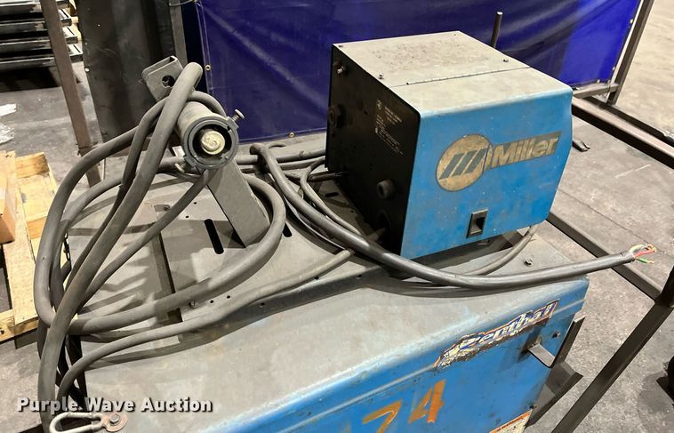 image for item EI0580 Miller Deltaweld 302  welder