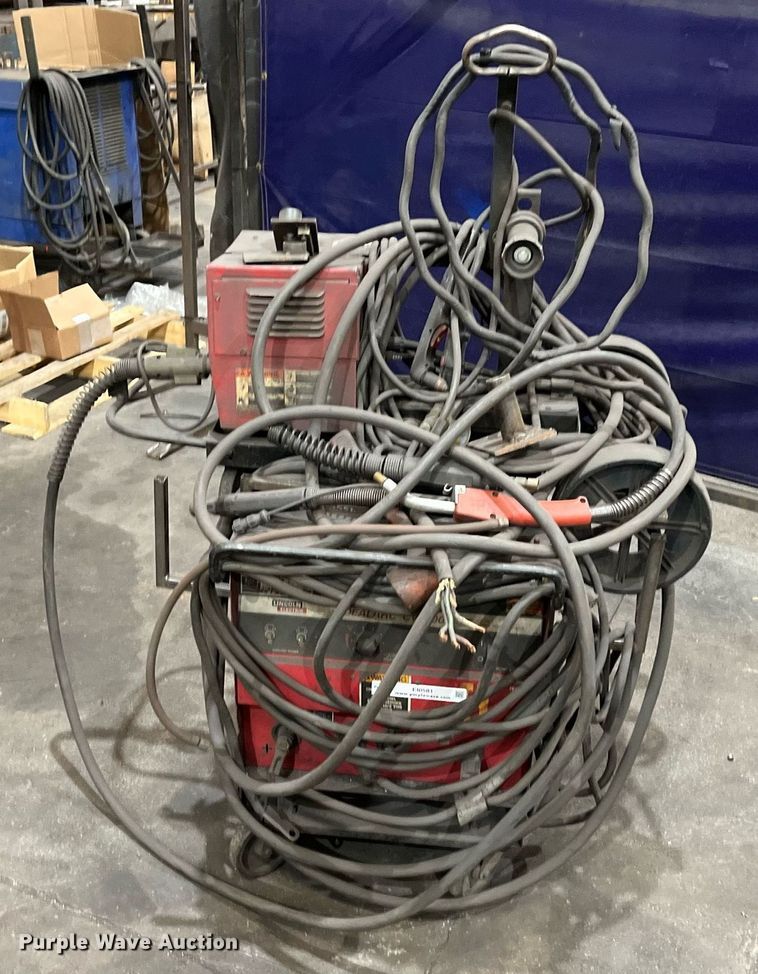 image for item EI0581 Lincoln Idealarc CV-300  welder