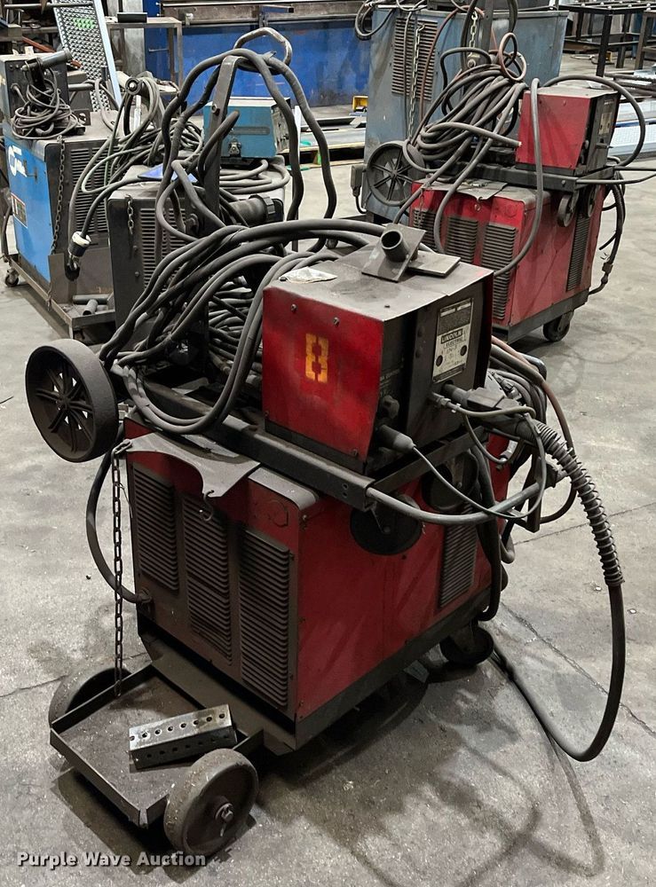 image for item EI0581 Lincoln Idealarc CV-300  welder