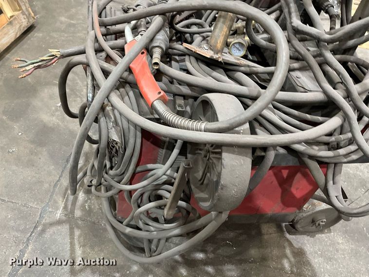 image for item EI0581 Lincoln Idealarc CV-300  welder