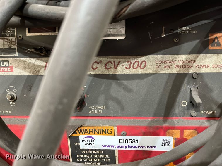 image for item EI0581 Lincoln Idealarc CV-300  welder