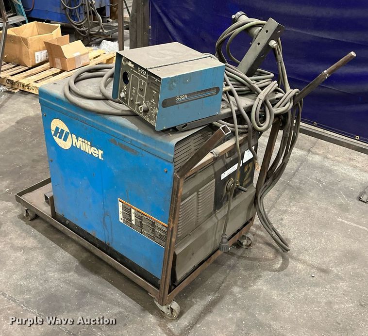 image for item EI0582 Miller CP-302  welder