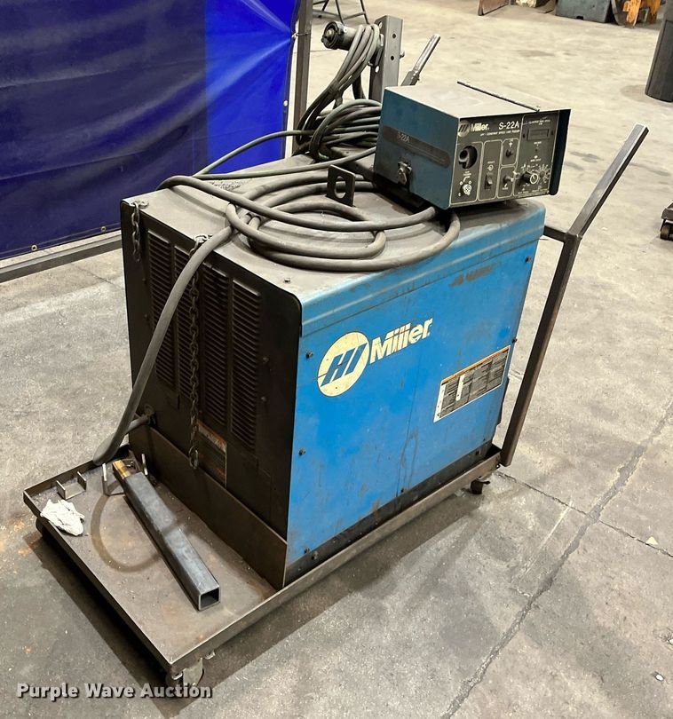 image for item EI0582 Miller CP-302  welder