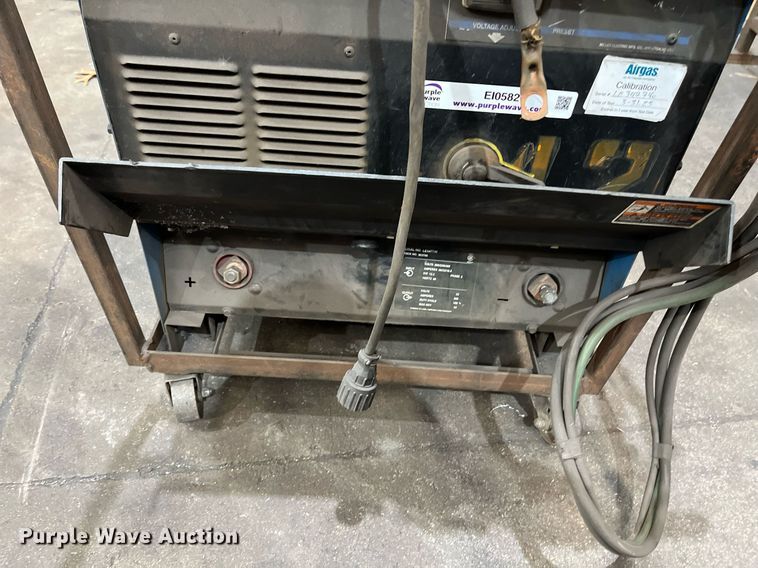 image for item EI0582 Miller CP-302  welder