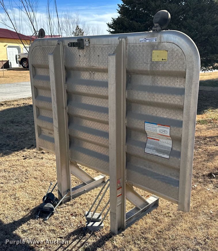 image for item EK9872 Merritt  headache rack