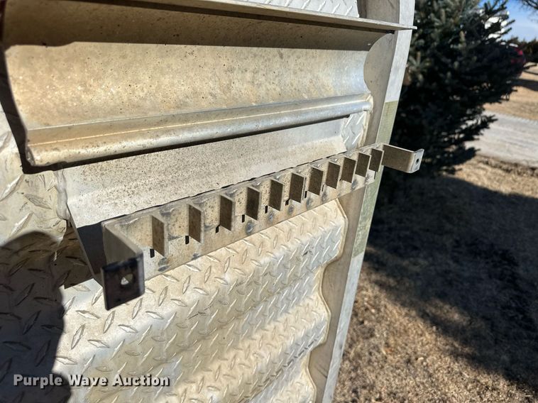 image for item EK9872 Merritt  headache rack