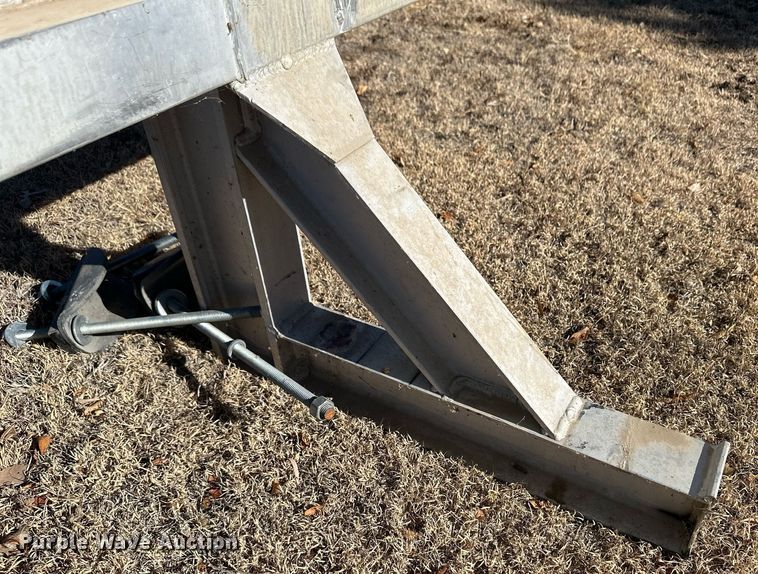 image for item EK9872 Merritt  headache rack