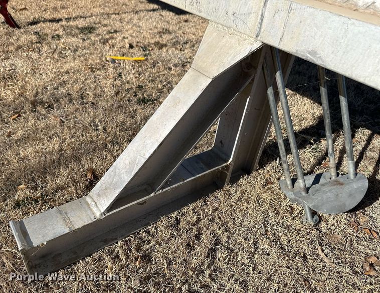 image for item EK9872 Merritt  headache rack