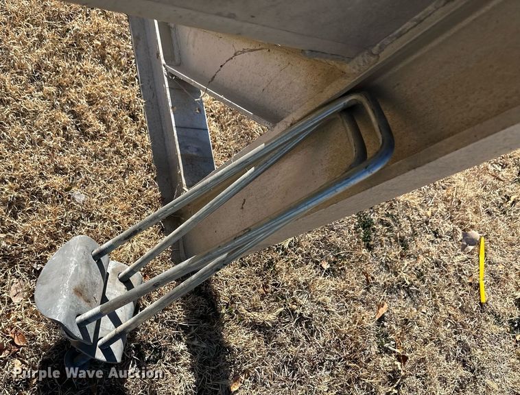 image for item EK9872 Merritt  headache rack