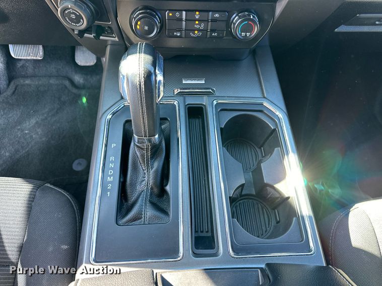 image for item IB9300 2016 Ford F150  SuperCrew pickup truck