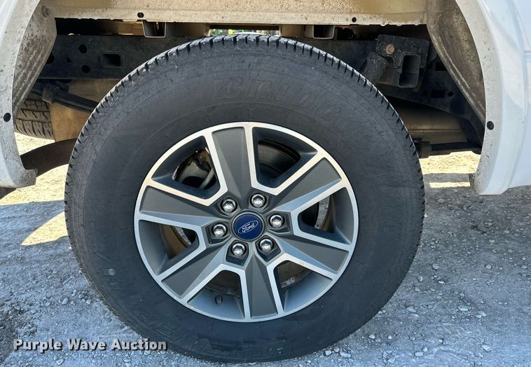 image for item IB9300 2016 Ford F150  SuperCrew pickup truck