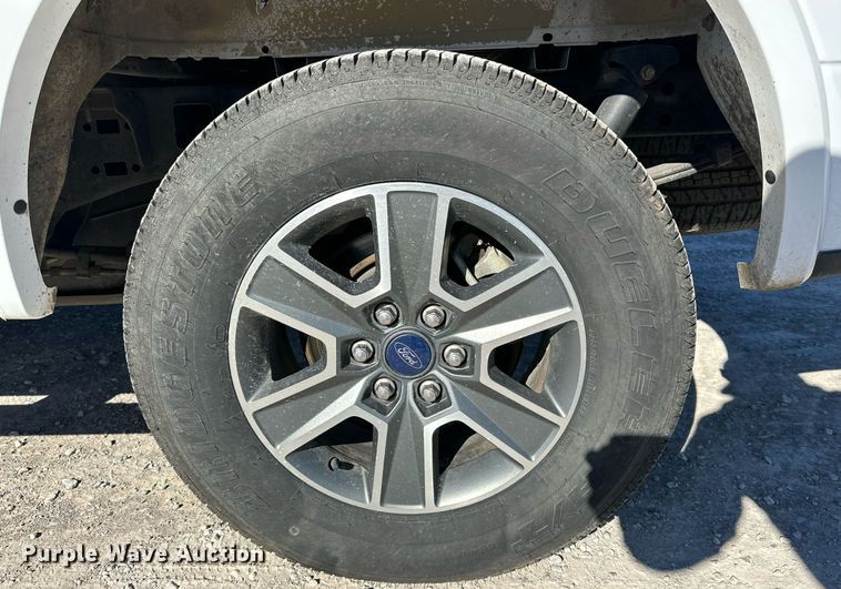 image for item IB9300 2016 Ford F150  SuperCrew pickup truck