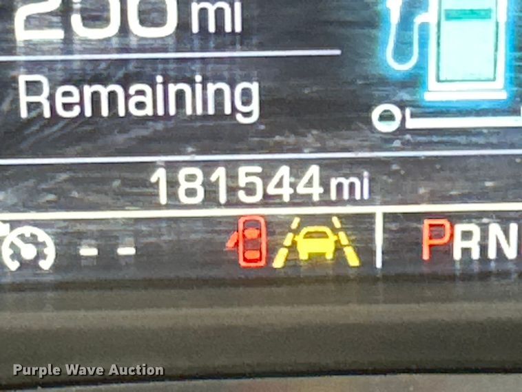 image for item IB9301 2017 Chevrolet Silverado 1500  Crew Cab pickup truck