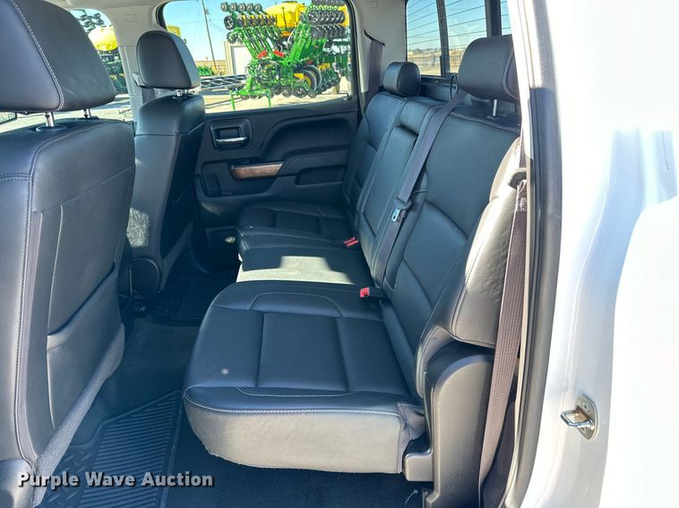 image for item IB9301 2017 Chevrolet Silverado 1500  Crew Cab pickup truck