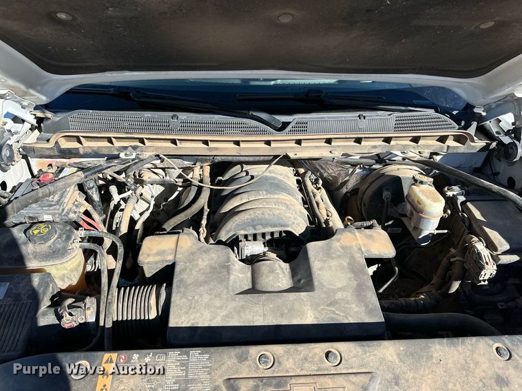 image for item IB9301 2017 Chevrolet Silverado 1500  Crew Cab pickup truck