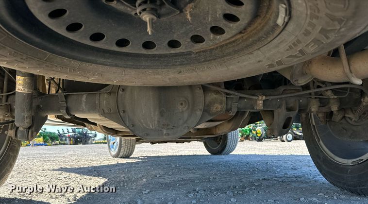 image for item IB9301 2017 Chevrolet Silverado 1500  Crew Cab pickup truck