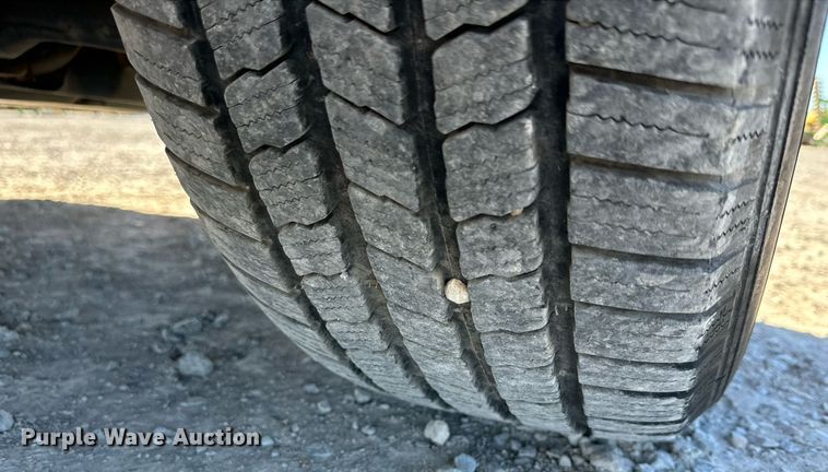 image for item IB9301 2017 Chevrolet Silverado 1500  Crew Cab pickup truck