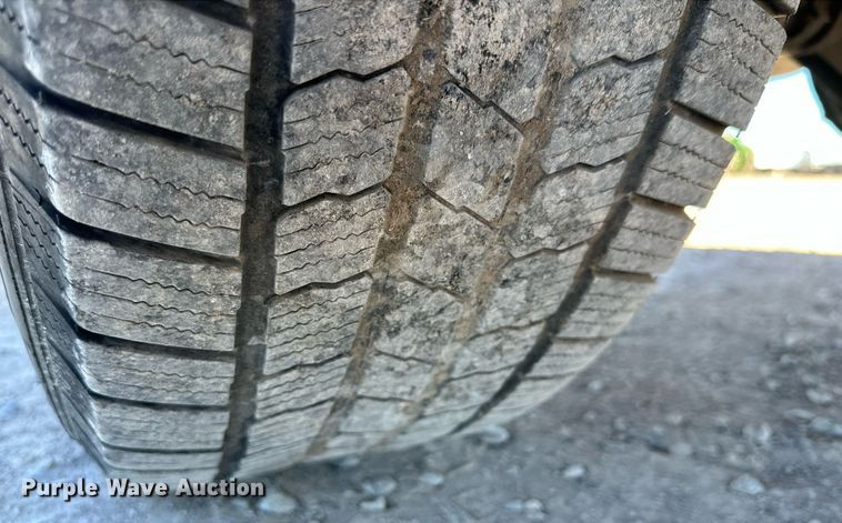 image for item IB9301 2017 Chevrolet Silverado 1500  Crew Cab pickup truck